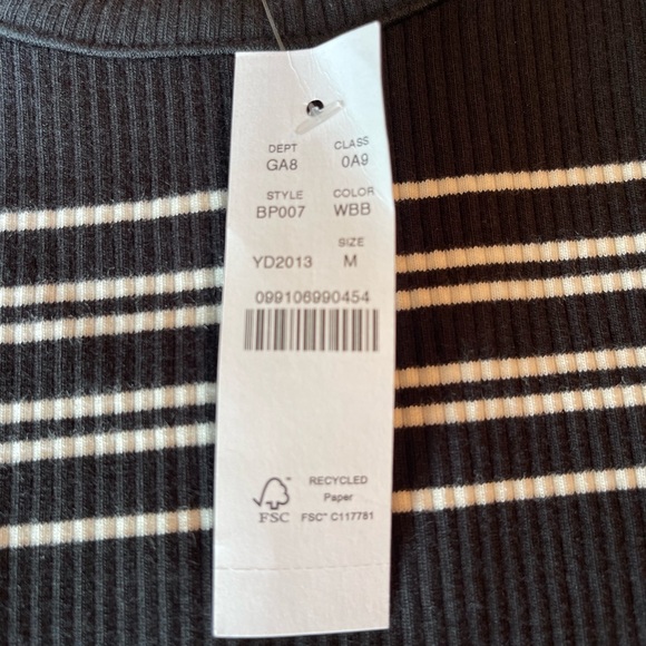 NWT - J. Crew New favorite tank in striped vintage, Medium - Picture 7 of 12